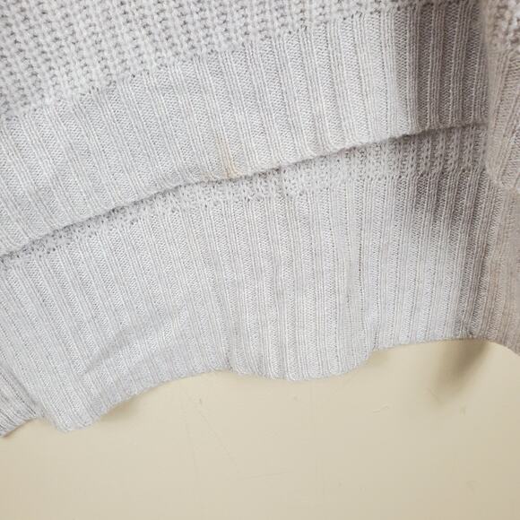 Autumn Cashmere V-Neck Sweater with Step Hem Size XS - Picture 7 of 11